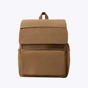 Beis The Ultimate Diaper Backpack 
in Camel 🐪